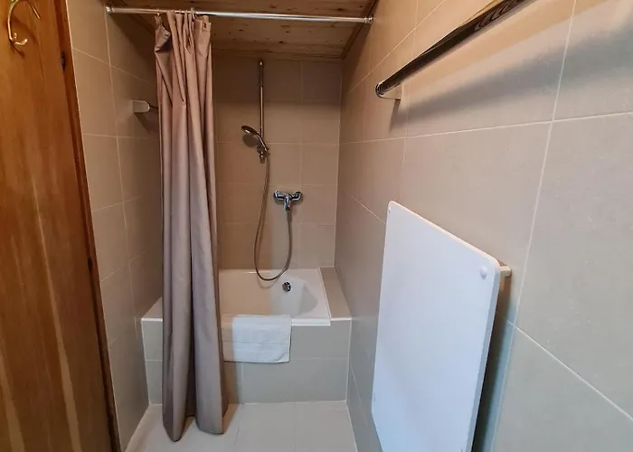 Апартаменти Der Kristall By Globalimmoservice